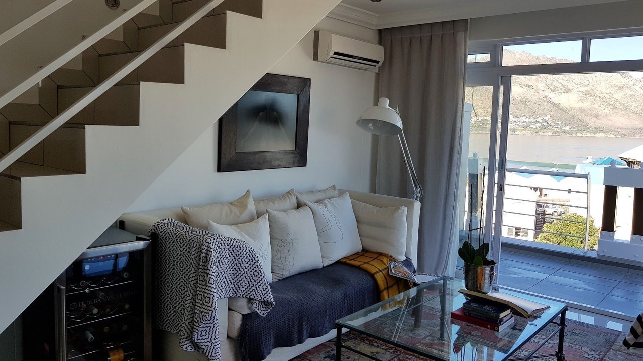 Photo of Livingroom in Gordon's Bay