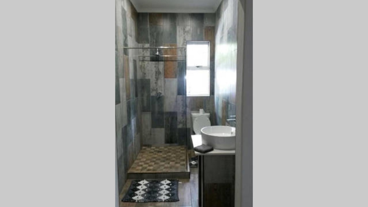 Photo of Bathroom in Gonubie