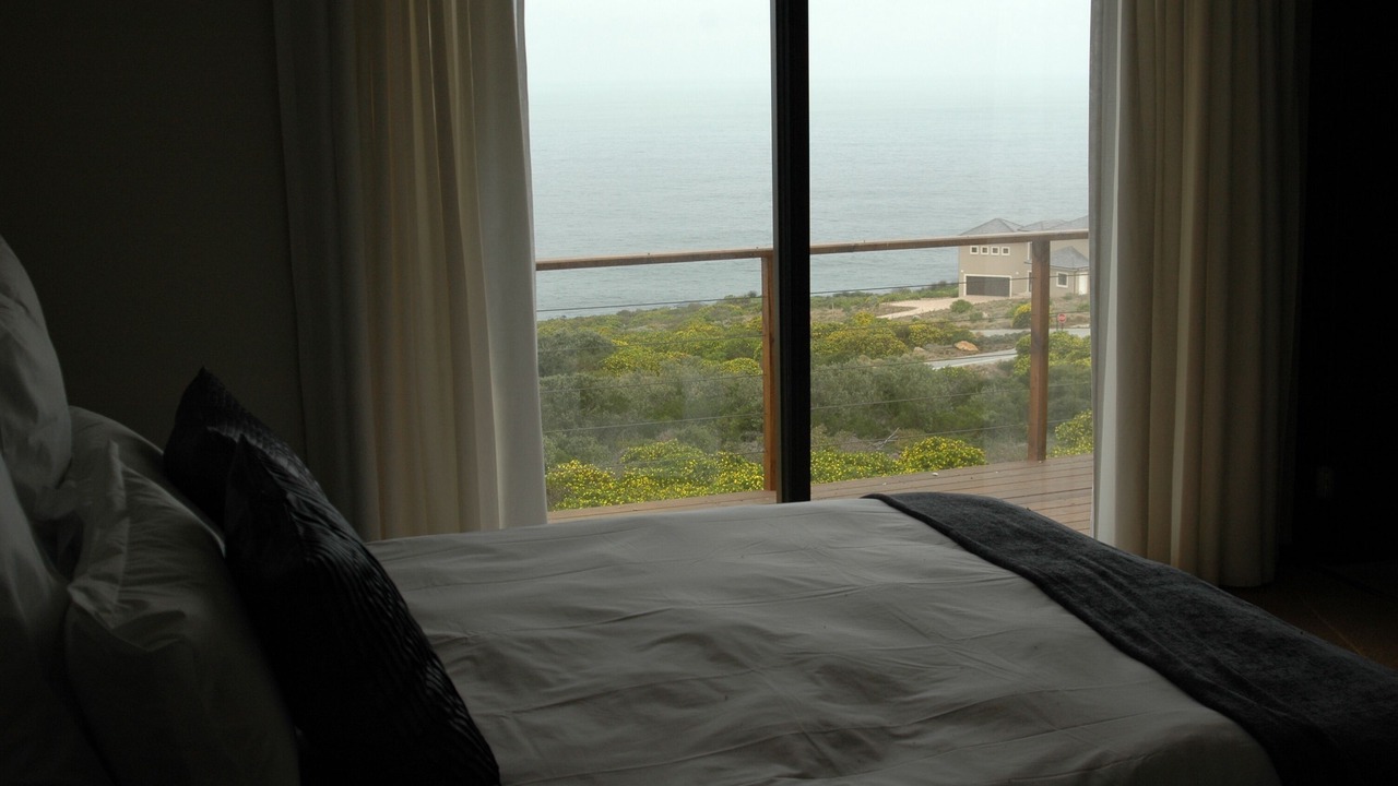 Photo of Bedroom in Pinnacle Point