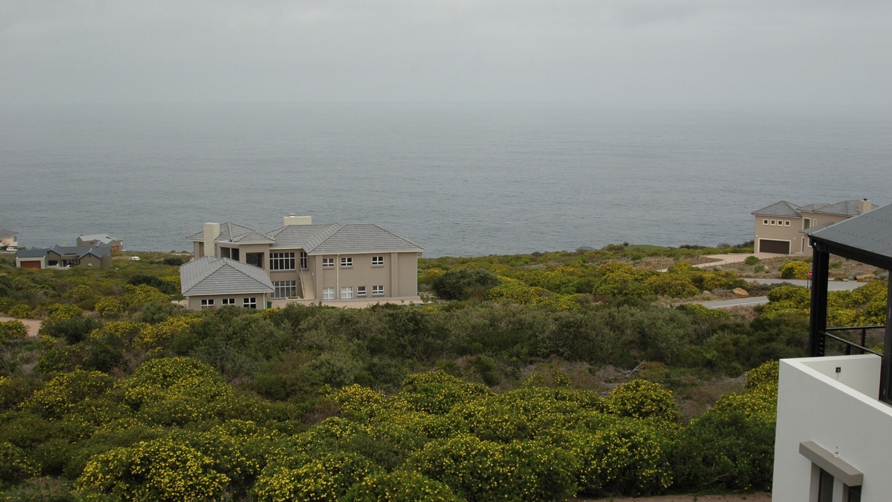 Photo of Others in Pinnacle Point