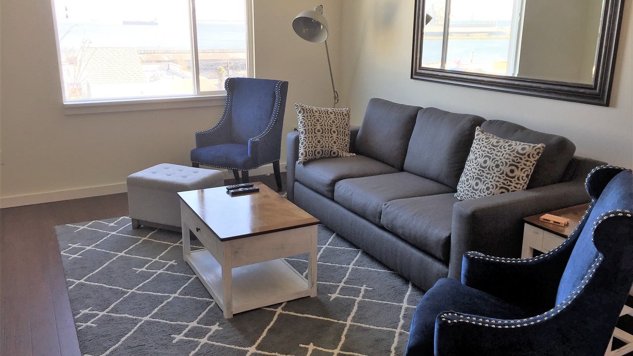 Photo of Livingroom in Hunters Point