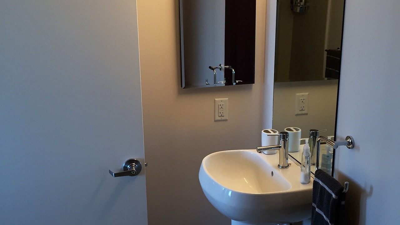 Photo of Bathroom in Hunters Point