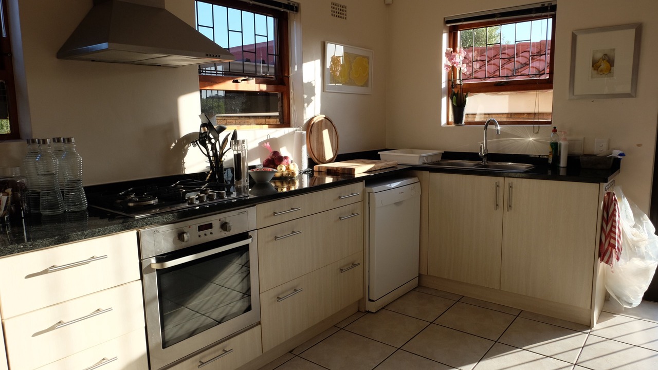 Photo of Kitchen in Somerset West