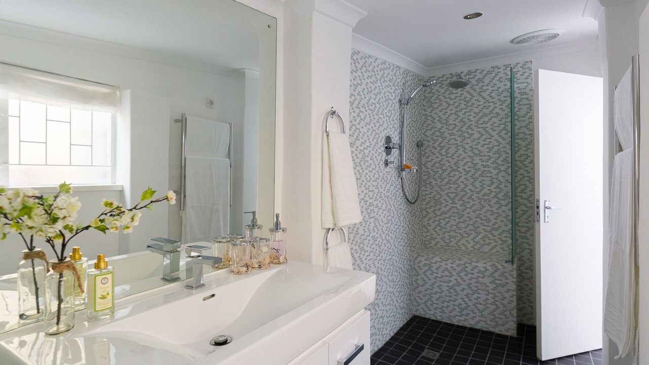 Photo of Bathroom in Cape Town City Centre