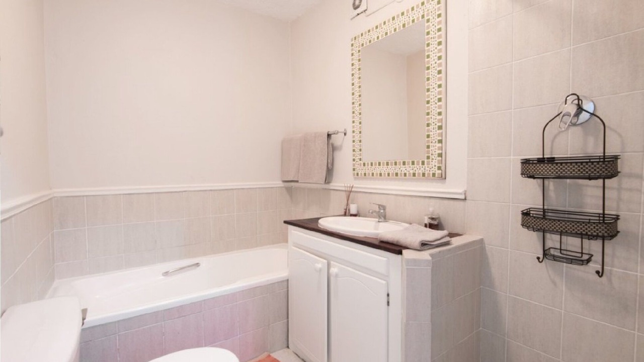 Photo of Bathroom in Scott Estate
