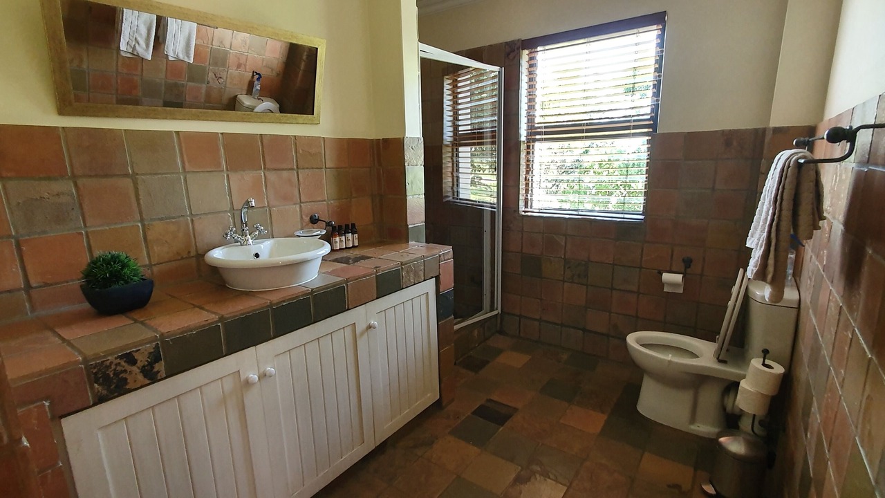 Photo of Bathroom in Cathkin Park
