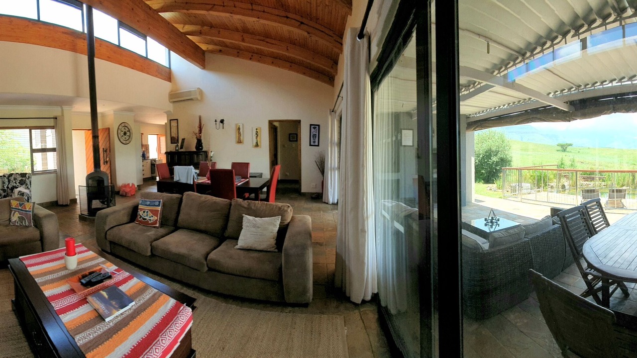 Photo of Livingroom in Cathkin Park