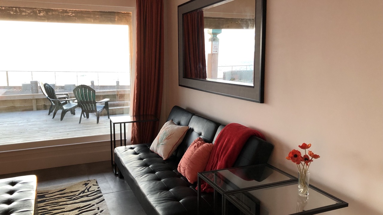 Photo of Livingroom in Sharp Park