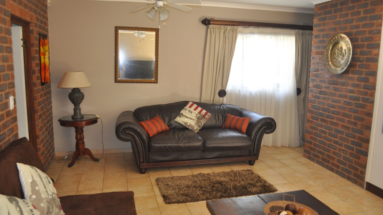 Photo of Livingroom in Pennington