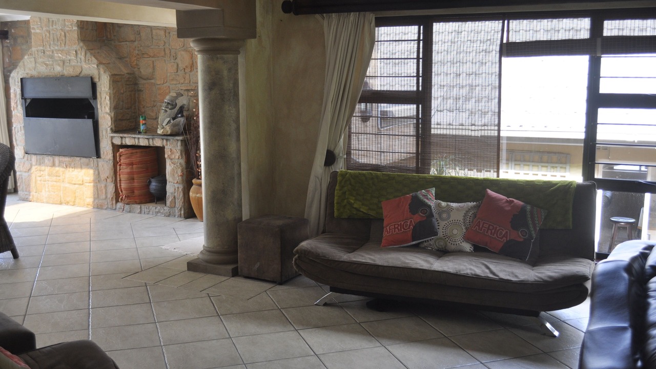 Photo of Livingroom in Pennington