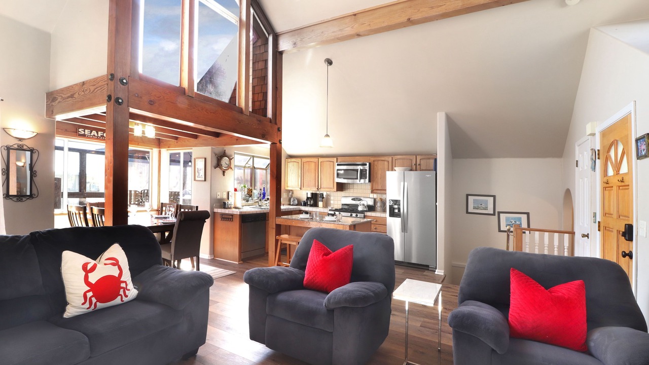 Photo of Livingroom in Dillon Beach