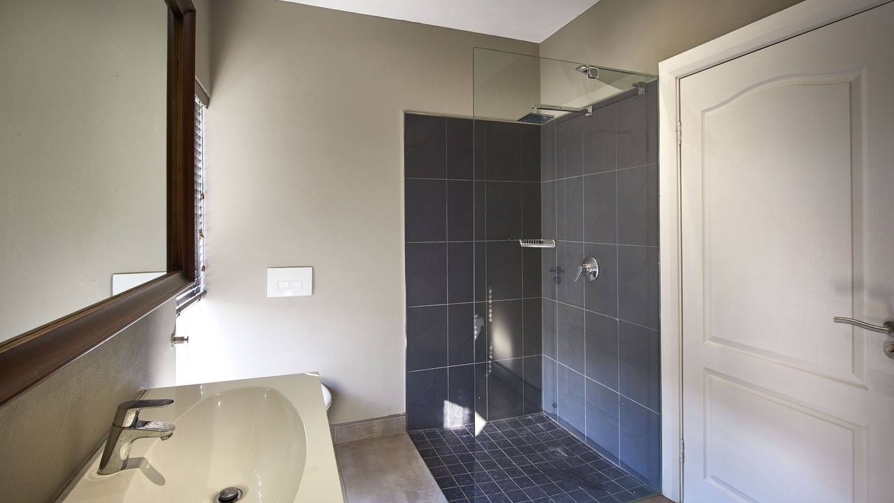 Photo of Bathroom in Greater Johannesburg Metropolitan Area