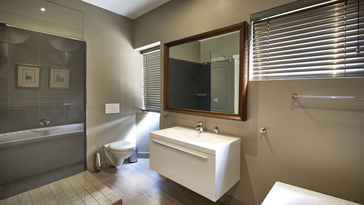 Photo of Bathroom in Greater Johannesburg Metropolitan Area