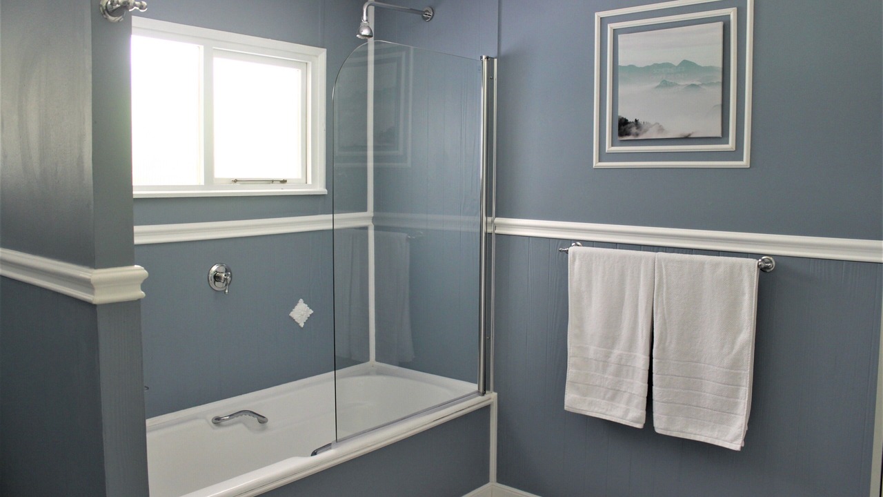 Photo of Bathroom in Glentana