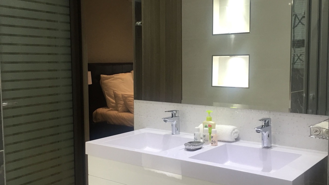 Photo of Bathroom in Robertsham
