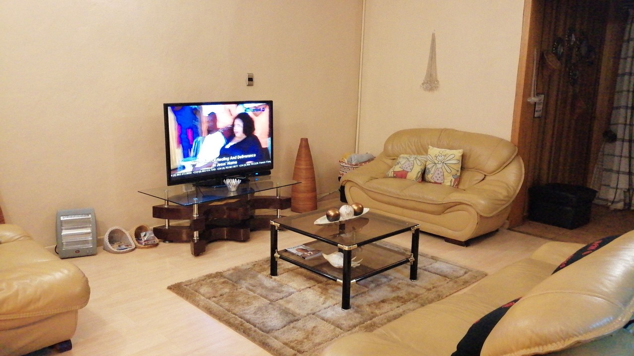 Photo of Livingroom in Primrose