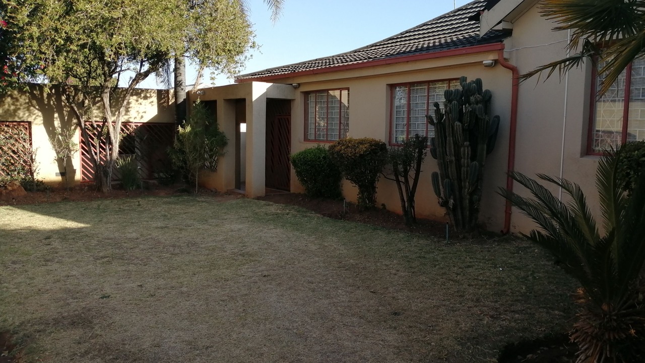 Photo of Outdoor in Primrose
