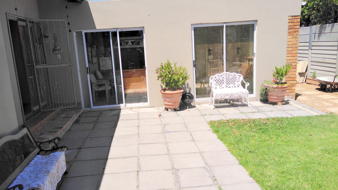Photo of Patio Balcony in Flamingo Vlei