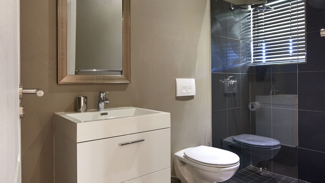 Photo of Bathroom in Greater Johannesburg Metropolitan Area