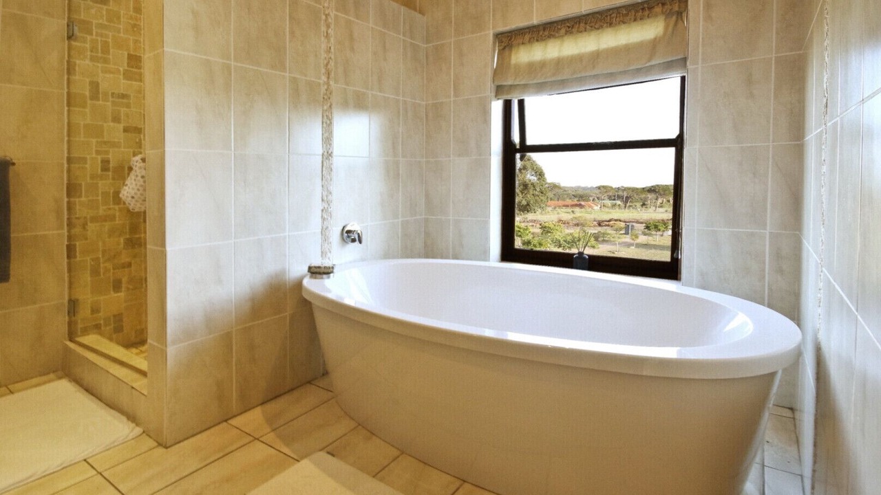 Photo of Bathroom in Helderberg Rural
