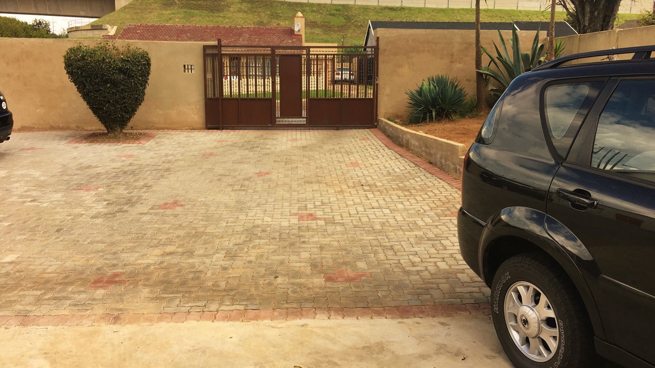 Photo of Outdoor in Kempton Park