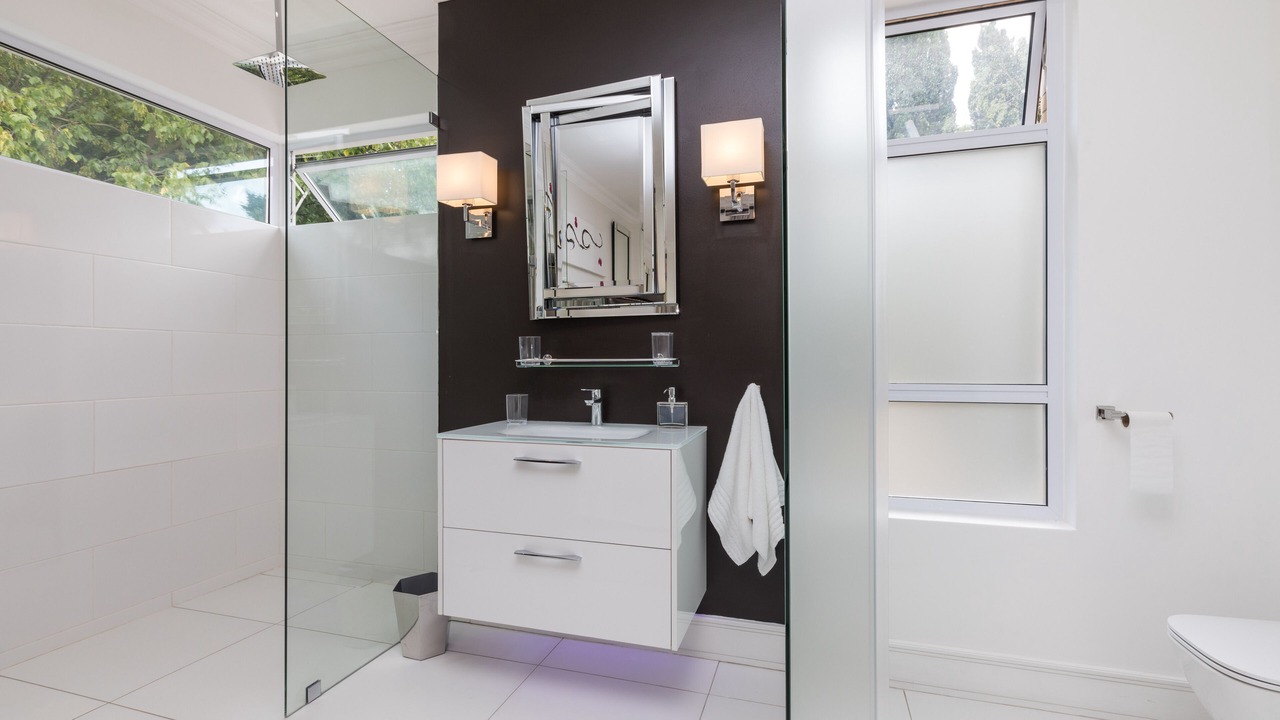 Photo of Bathroom in Greater Johannesburg Metropolitan Area
