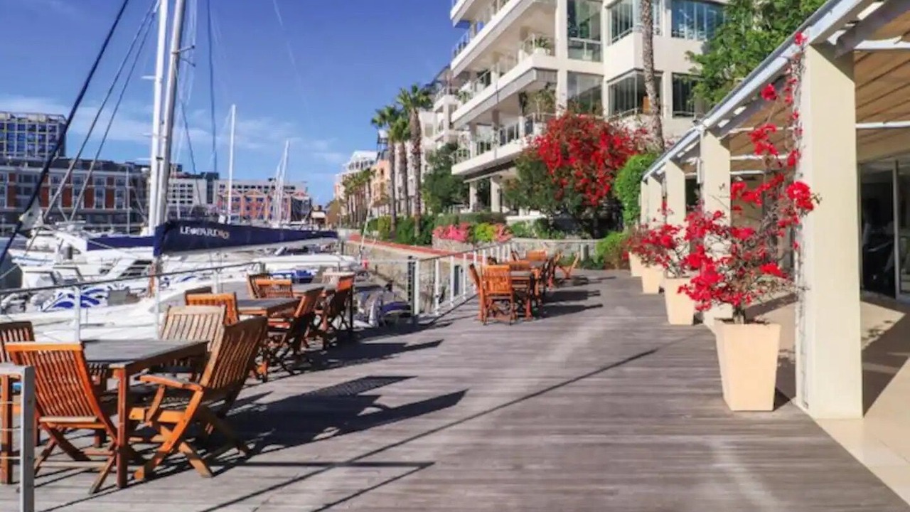 Photo of Outdoor in Victoria and Alfred Waterfront