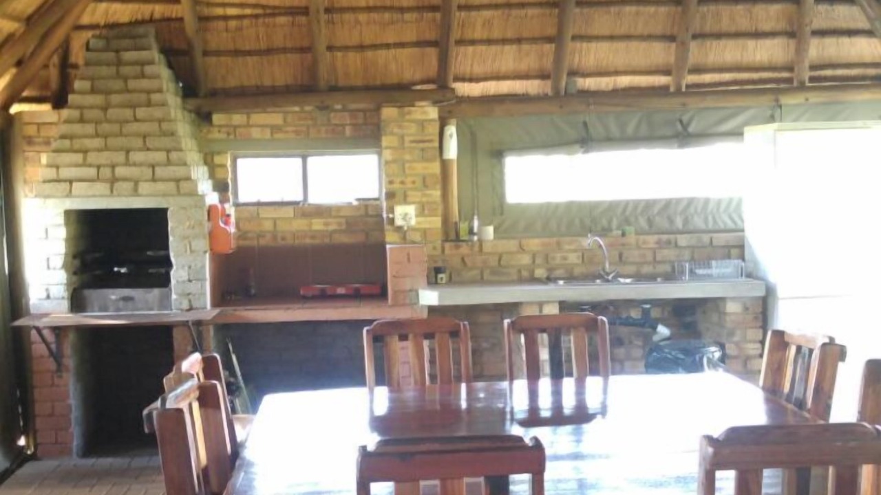 Photo of Others in Parys