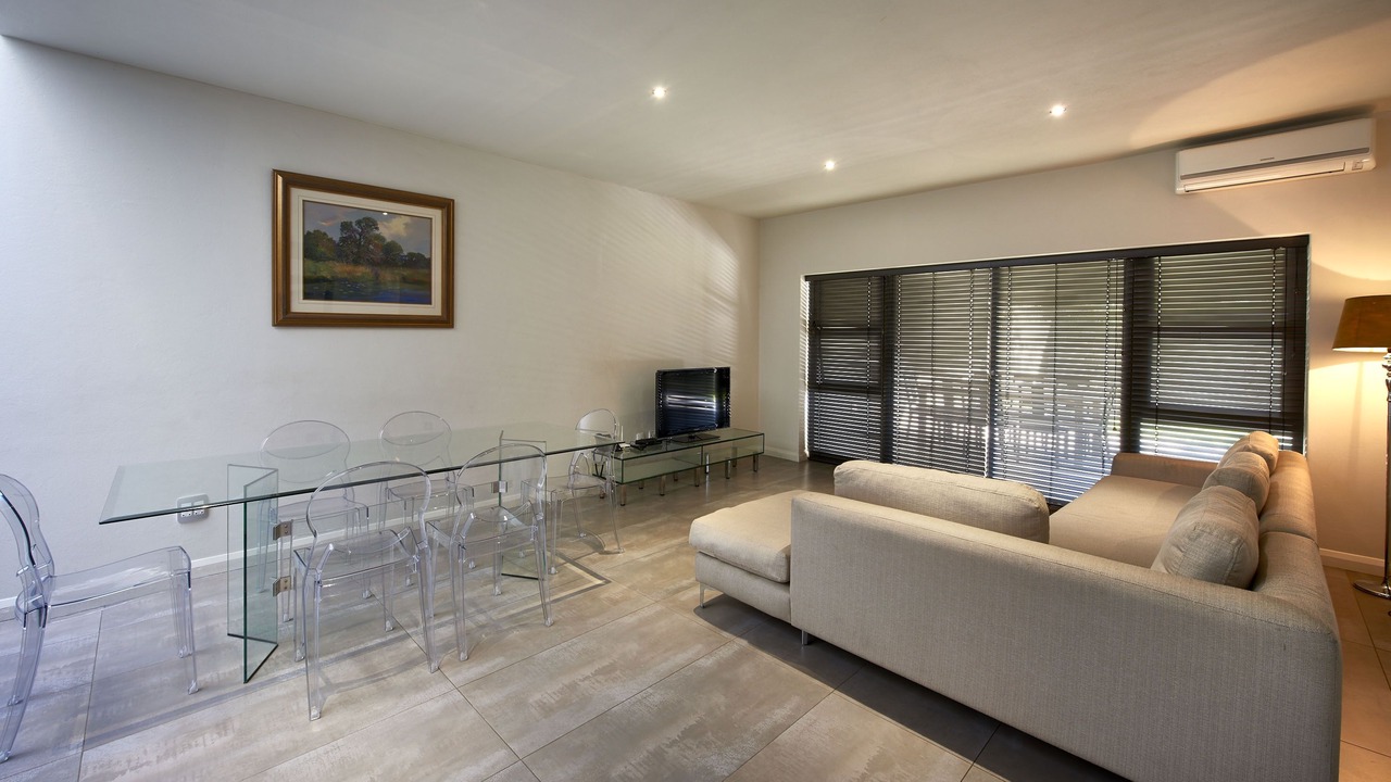 Photo of Livingroom in Greater Johannesburg Metropolitan Area