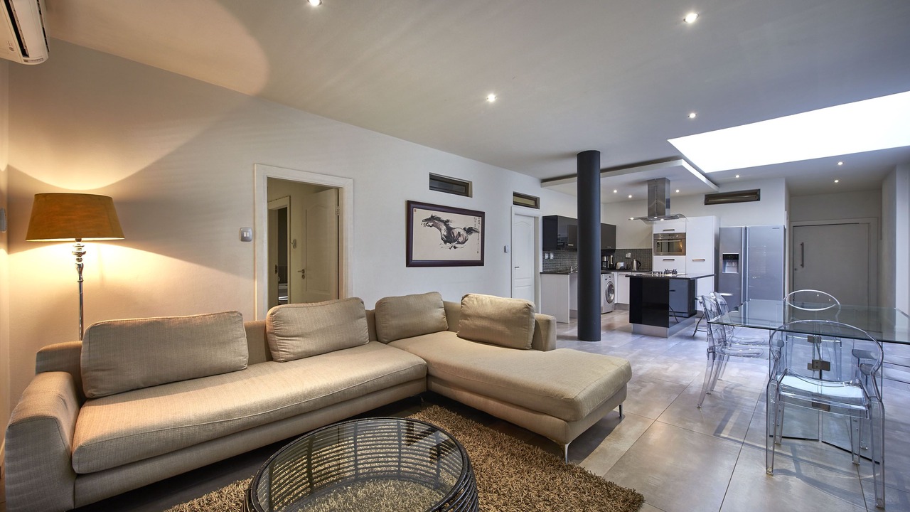 Photo of Livingroom in Greater Johannesburg Metropolitan Area