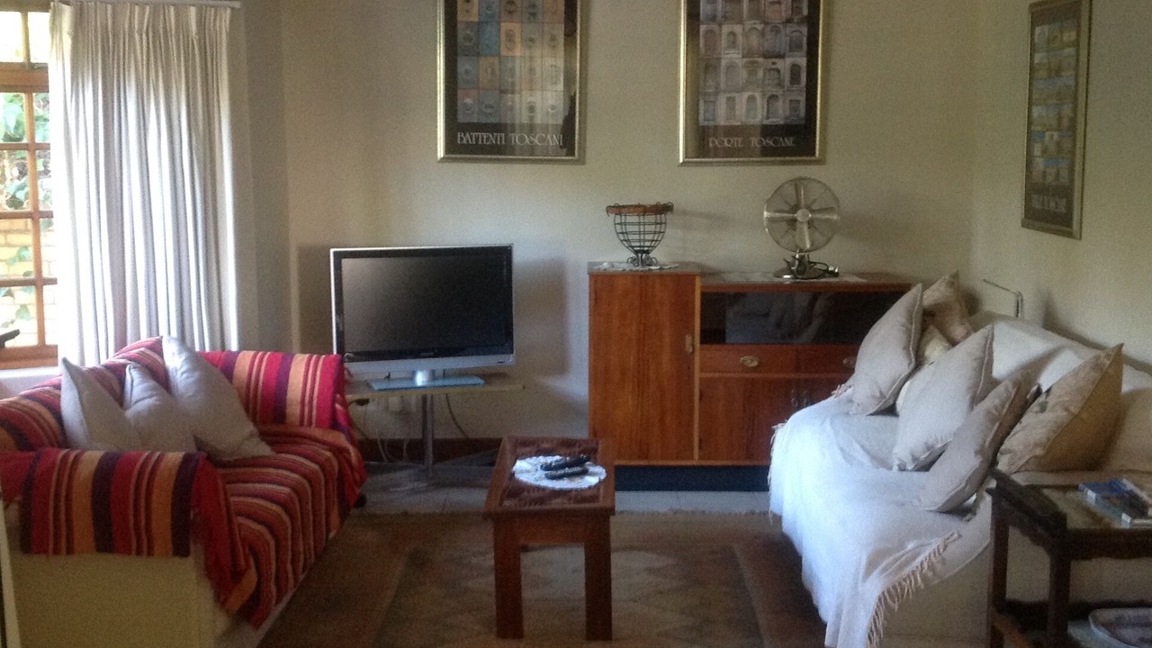 Photo of Livingroom in Rondebosch