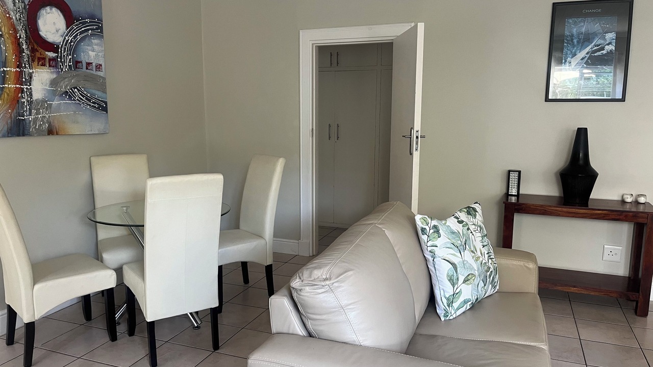 Photo of Livingroom in Westridge