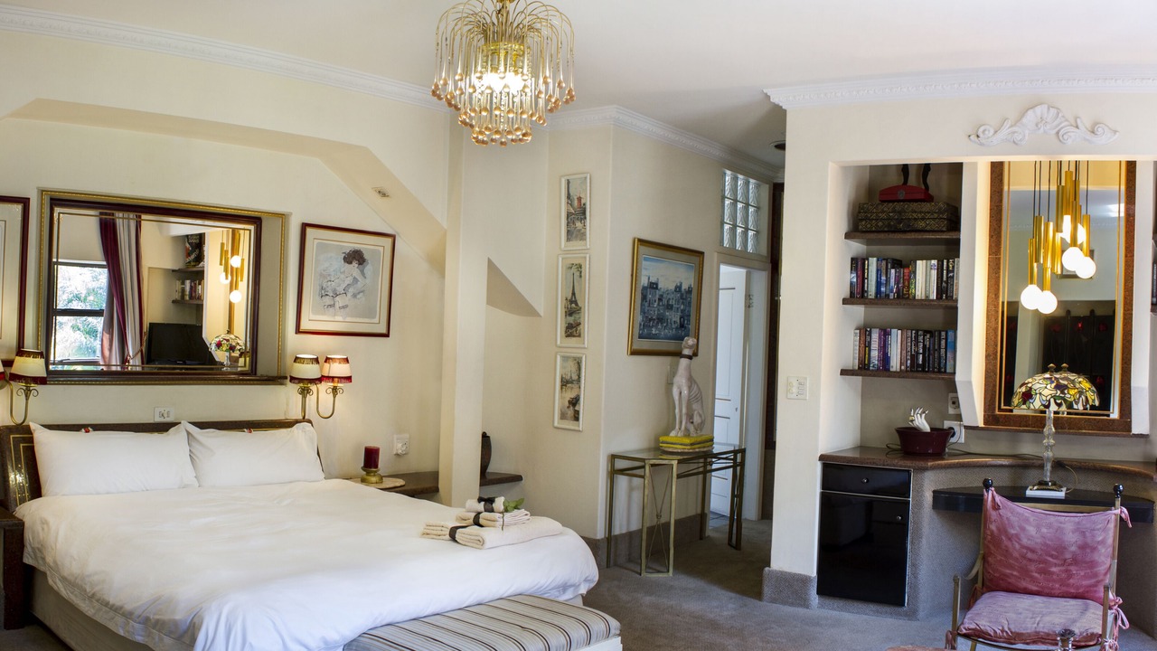 Photo of Bedroom in Houghton Estate