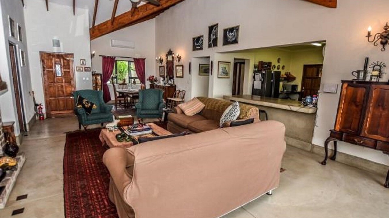 Photo of Livingroom in Nelspruit