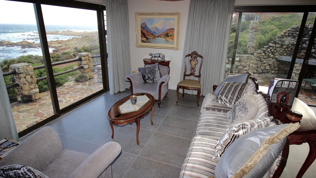 Photo of Livingroom in Rooiels