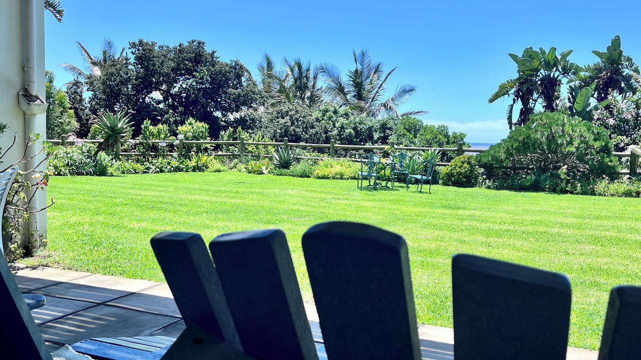Photo of Patio Balcony in Selection Beach