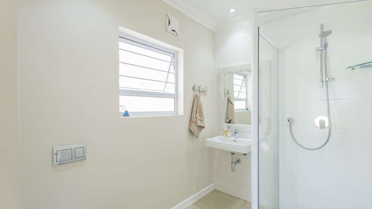Photo of Bathroom in Selection Beach