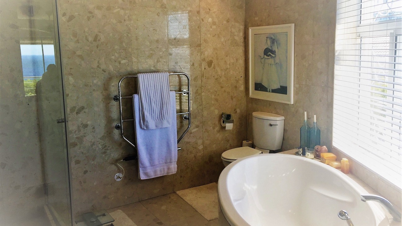 Photo of Bathroom in Bantry Bay