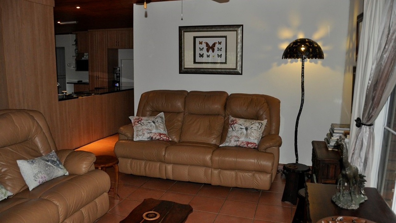 Photo of Livingroom in Marloth Park