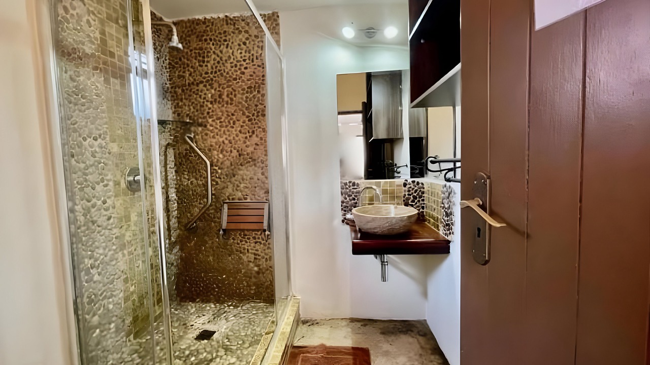 Photo of Bathroom in Berea