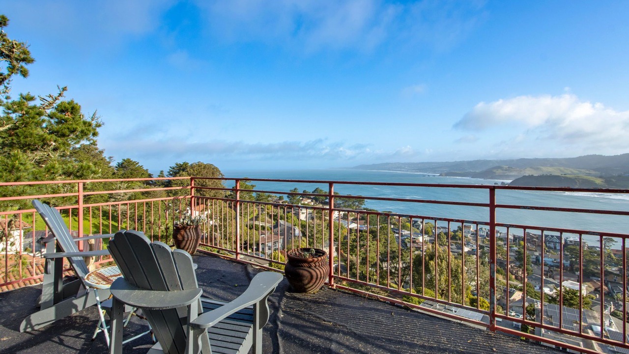 Photo of Patio Balcony in Pedro Point