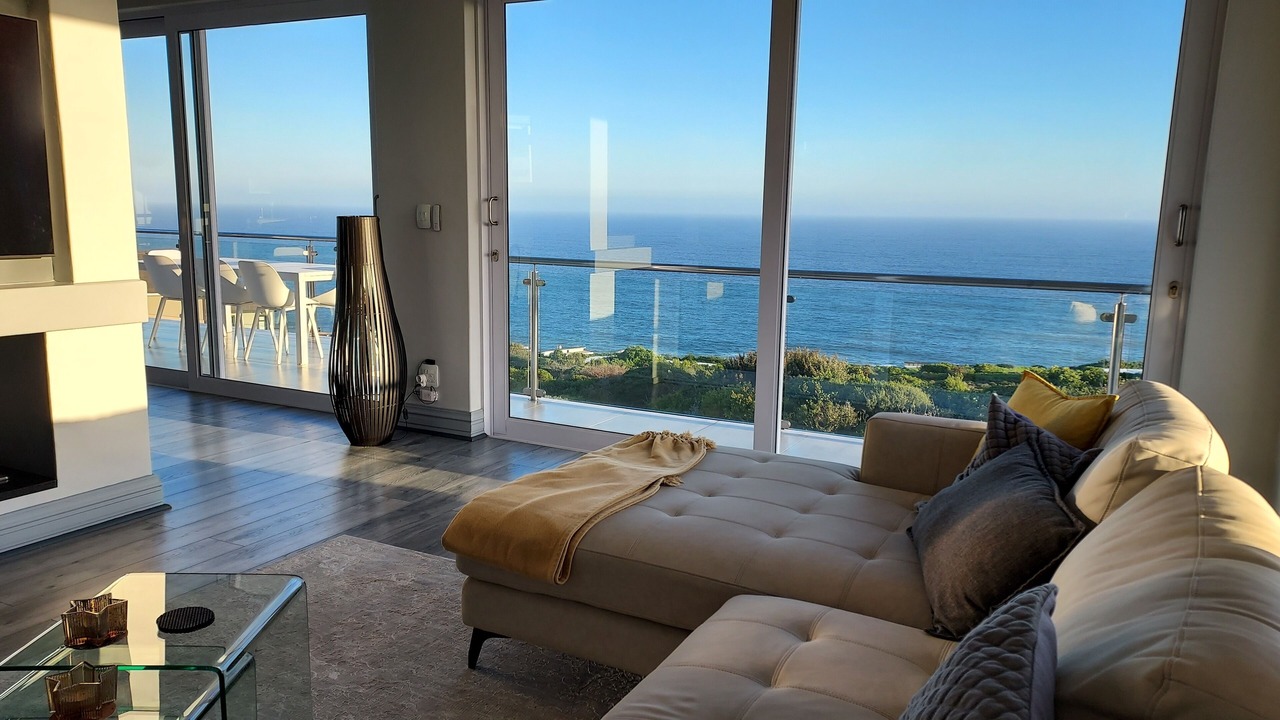 Photo of Livingroom in Pinnacle Point