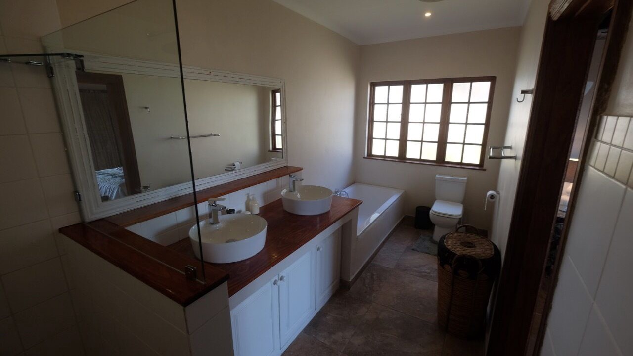 Photo of Bathroom in Blythedale