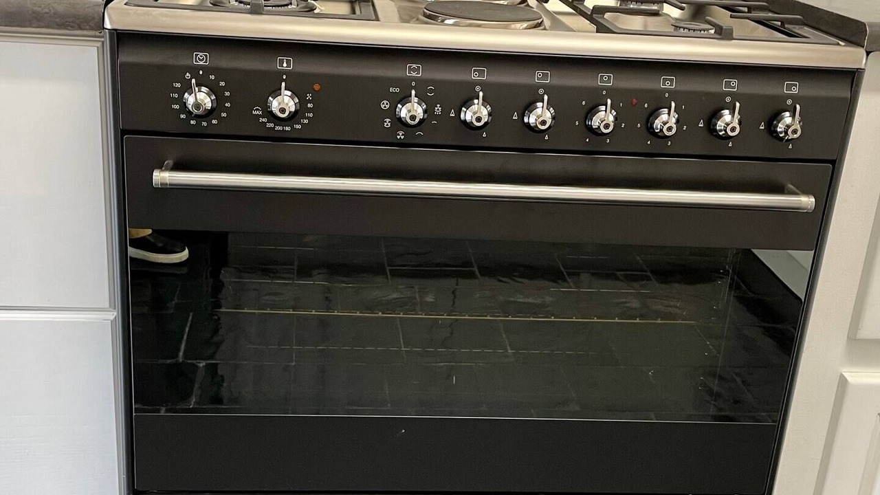 Photo of Kitchen in Somerset West