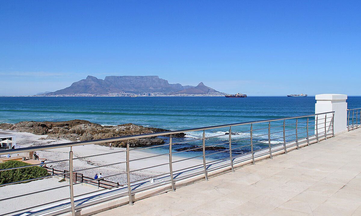 Photo of Others in Bloubergstrand