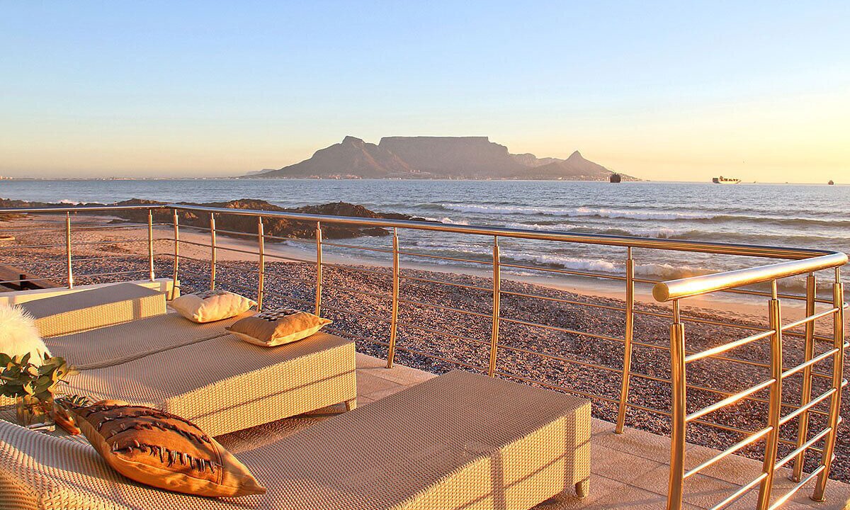 Photo of Others in Bloubergstrand
