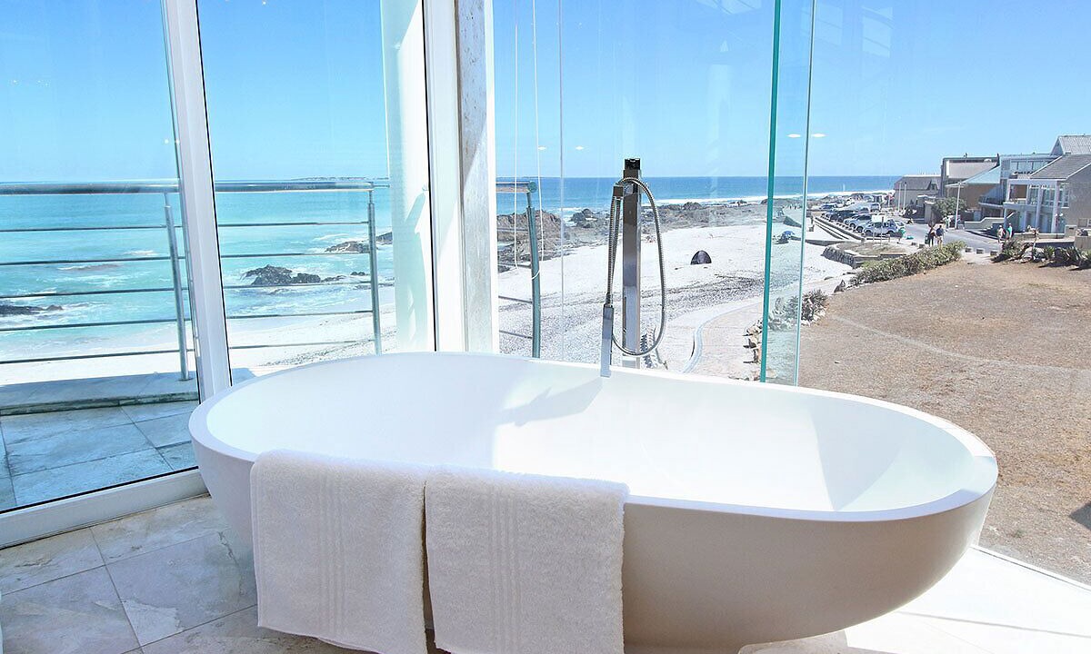 Photo of Others in Bloubergstrand