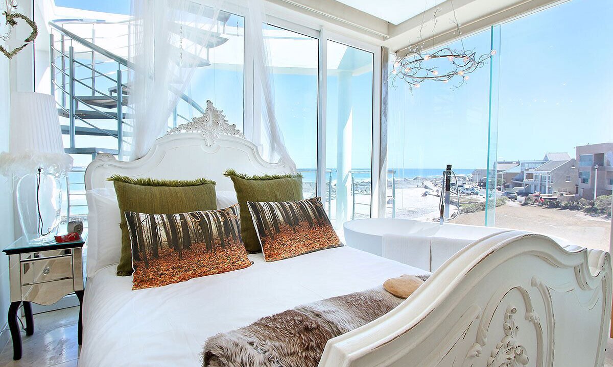 Photo of Others in Bloubergstrand