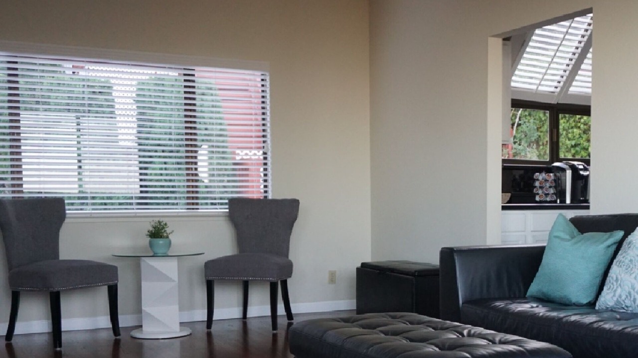 Photo of Livingroom in Mills Estates