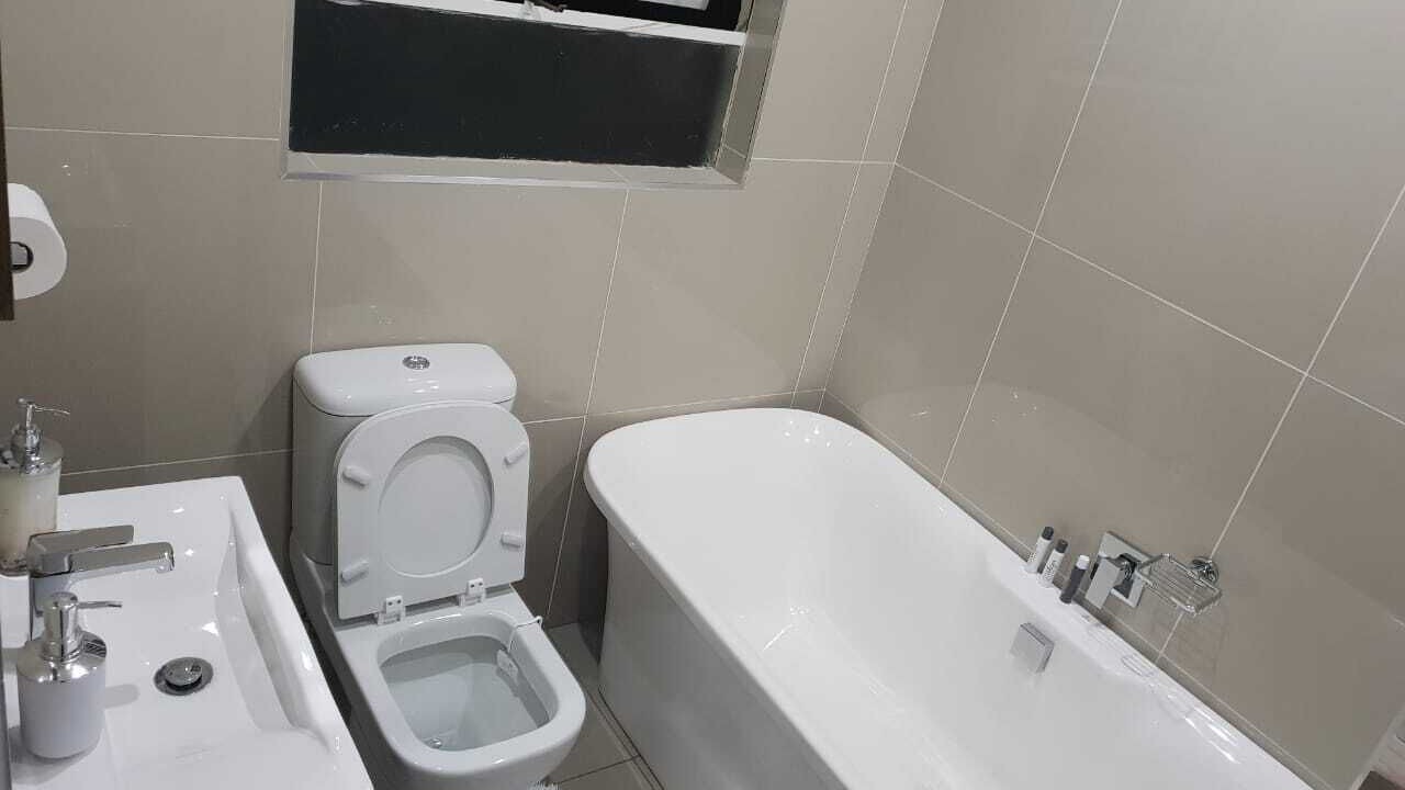 Photo of Bathroom in Greater Johannesburg Metropolitan Area